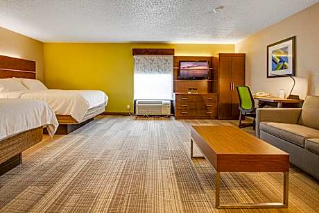 2 Queen Beds Suite Sofa Bed