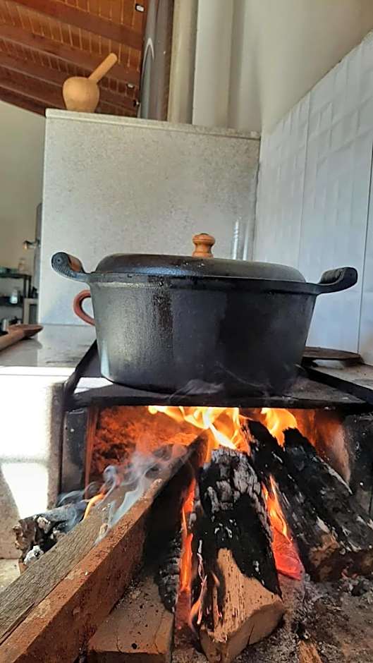 Casa na fazenda inteira ou quartos individuais no Hostel Recanto da Felicidade Paraopeba