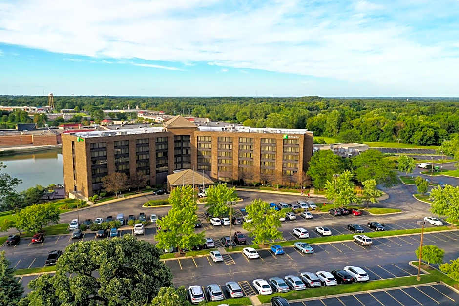 Holiday Inn Chicago Northwest/Crystal Lake/Convention Center By IHG