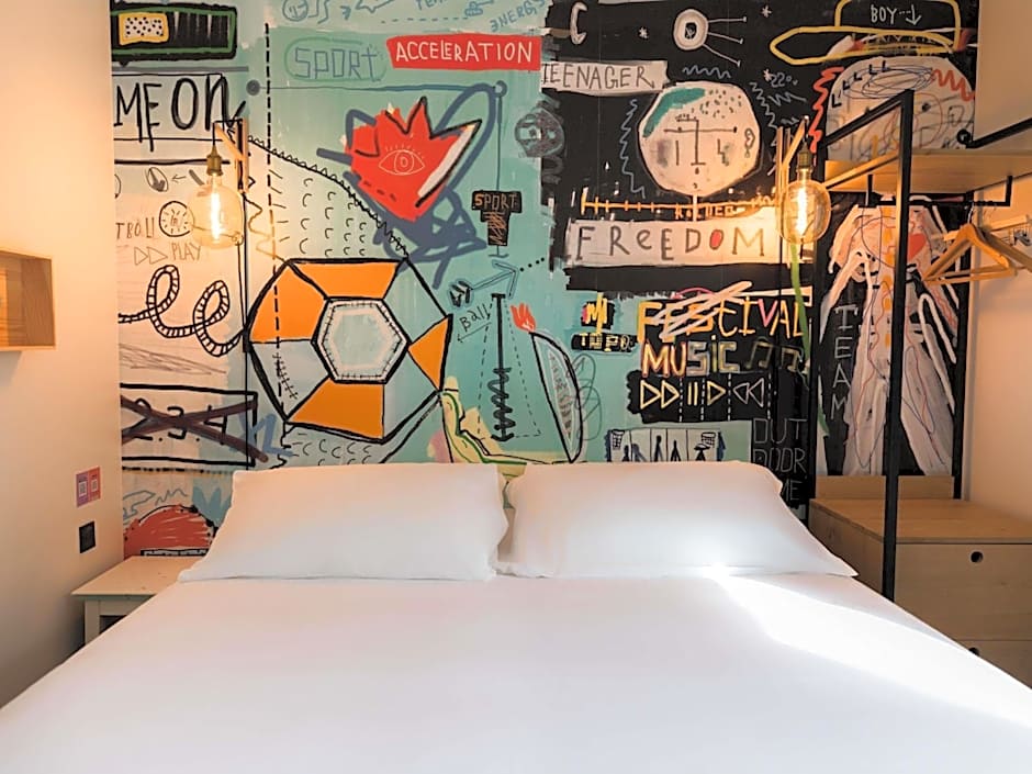 Greet Hotel Brest Aéroport