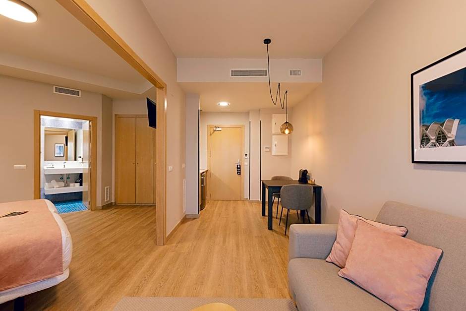 Palau Suites & Apartments