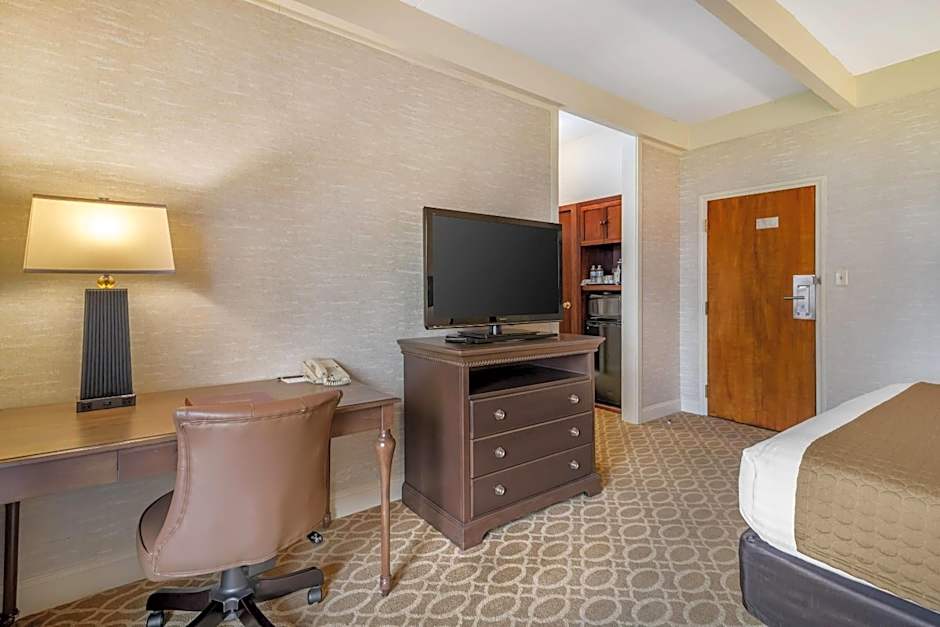 The Inn at Gran View Ogdensburg, an Ascend Collection Hotel