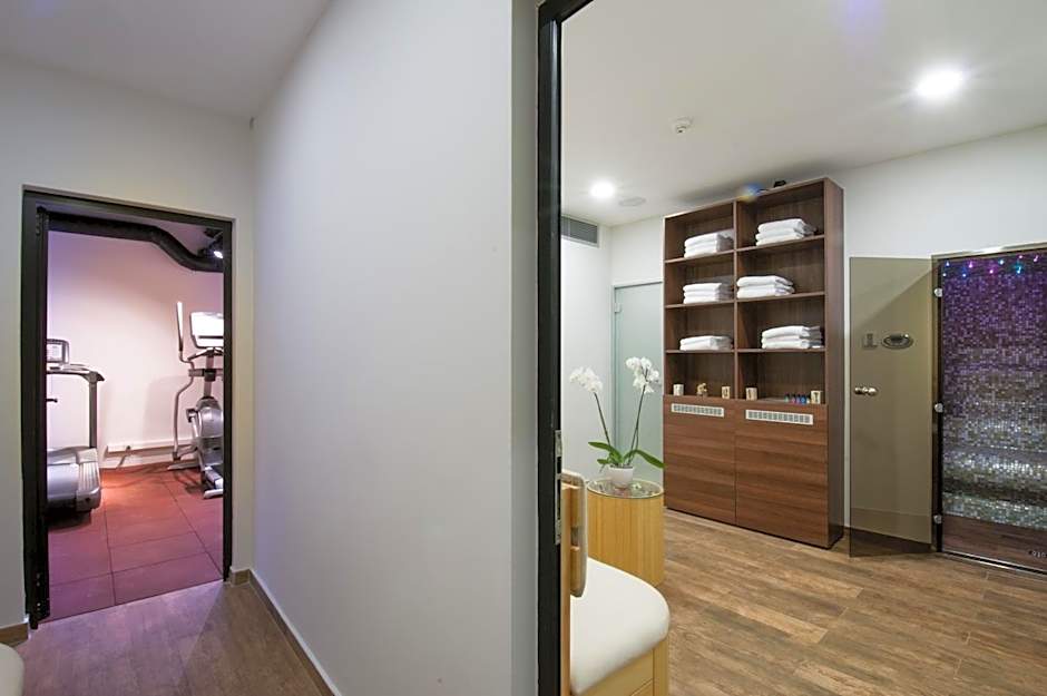 Best Western Premier Natalija Residence