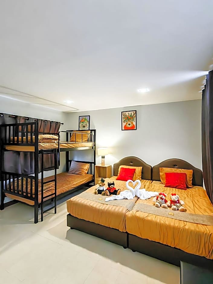 Trang Villa Hotel and Water Park