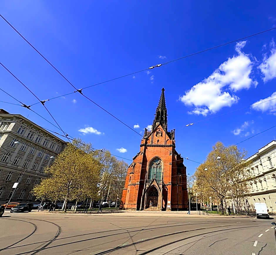 Black Style ROOMS Moravske namesti