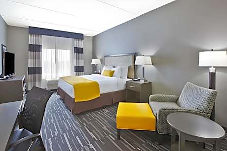 King Room with Roll-in Shower - Disability Access/Non-Smoking