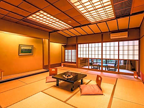Japanese-Style Room
