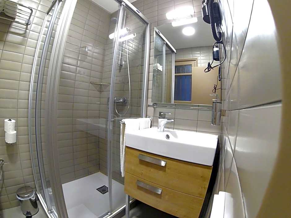 BCN Home Guest House