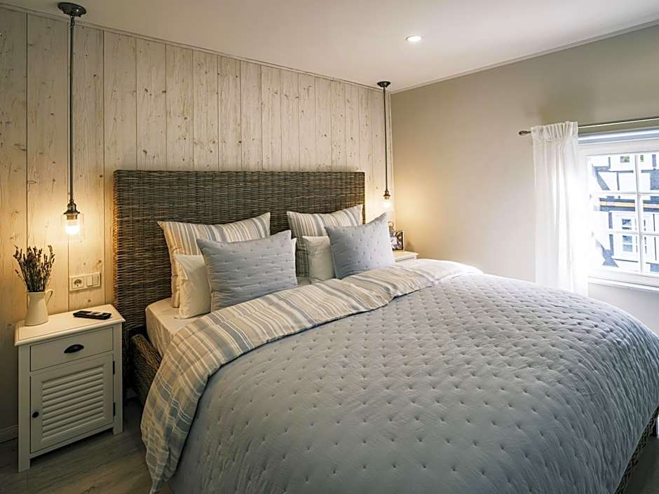 Flecker Hotel