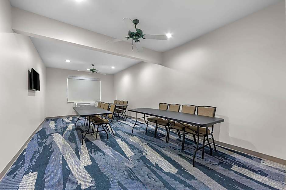 Comfort Suites London South
