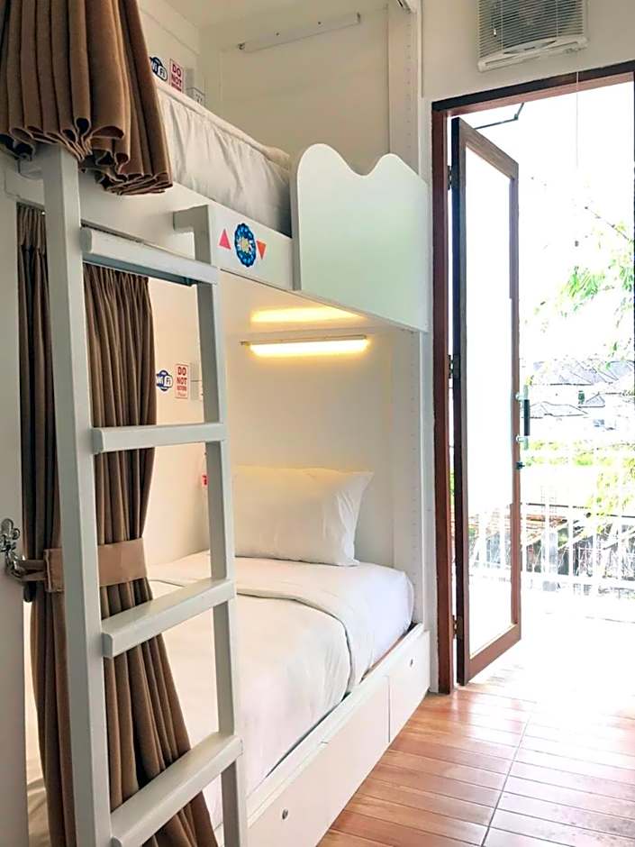 Ozora Tiying Tutul Hostel Canggu
