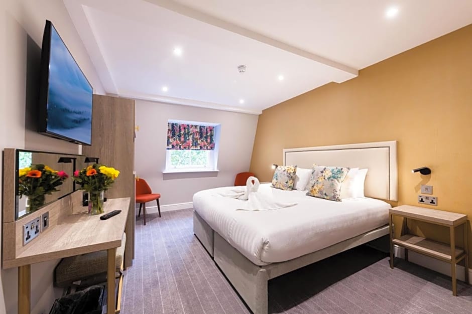 Byron Hotel