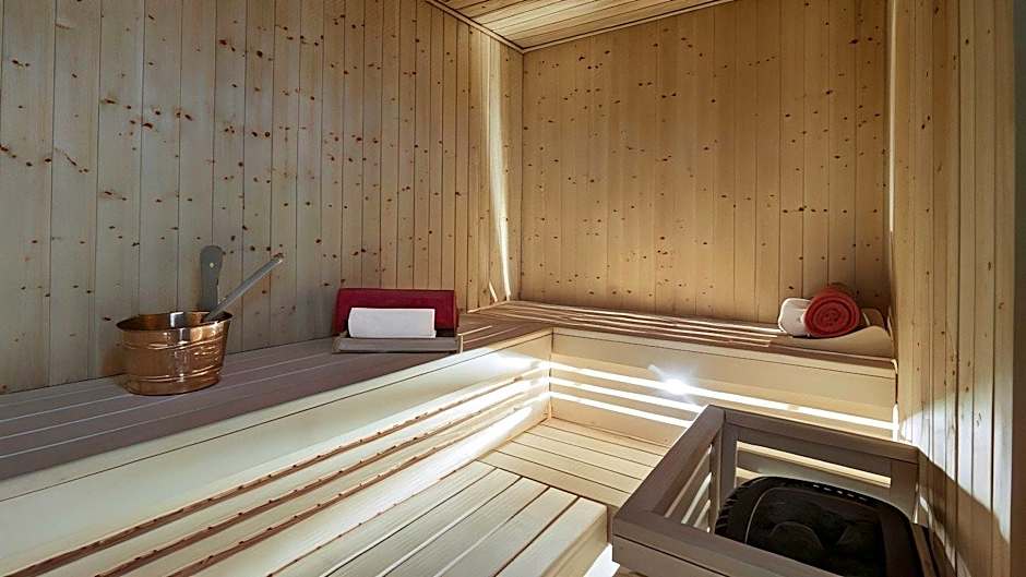 Pearl Rotana Capital Centre