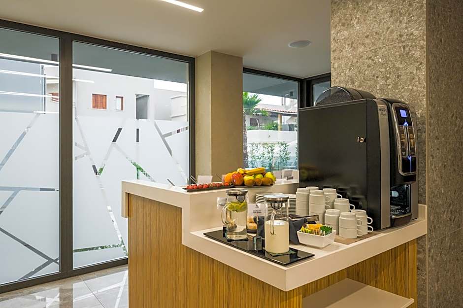 Hyperion City Hotel & Spa