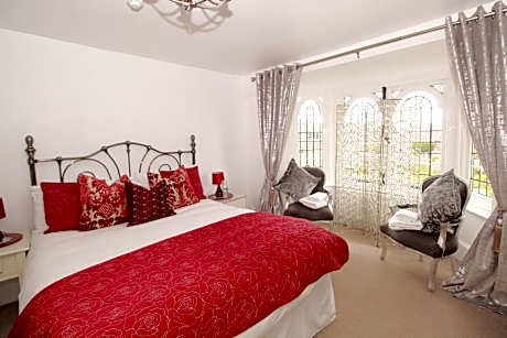 Double Deluxe (Ensuite Facilities)