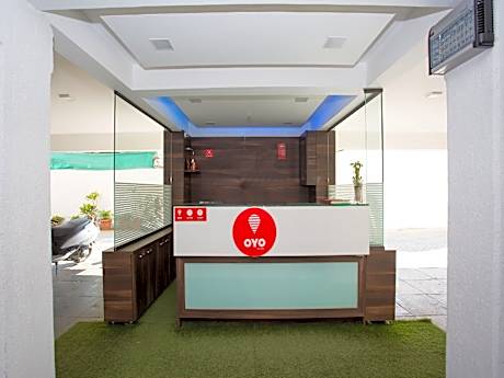 OYO 11512 Hotel Kedari Residency