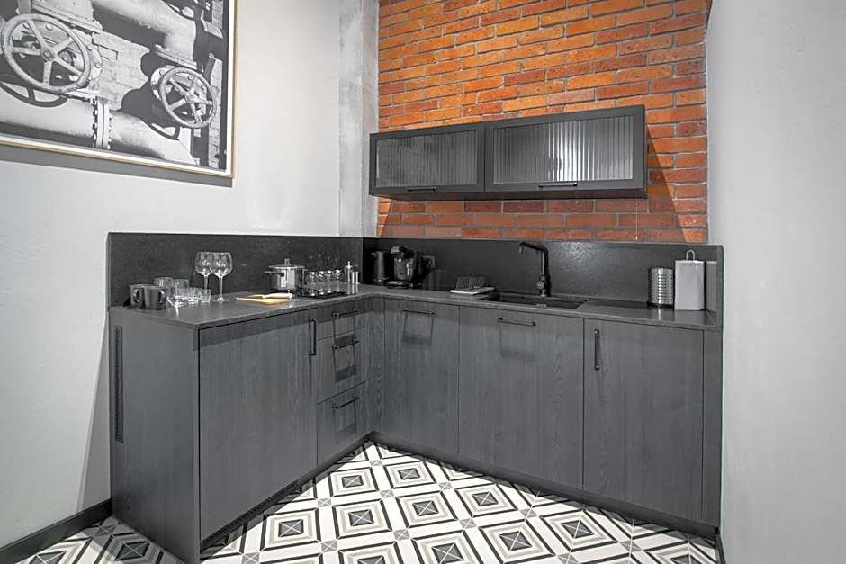 MONTOWNIA Lofts & Experience