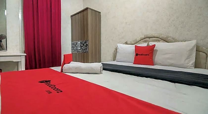 RedDoorz Syariah @ Jalan Ahmad Yani Jambi