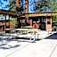 Bluelake Inn @ Heavenly Village