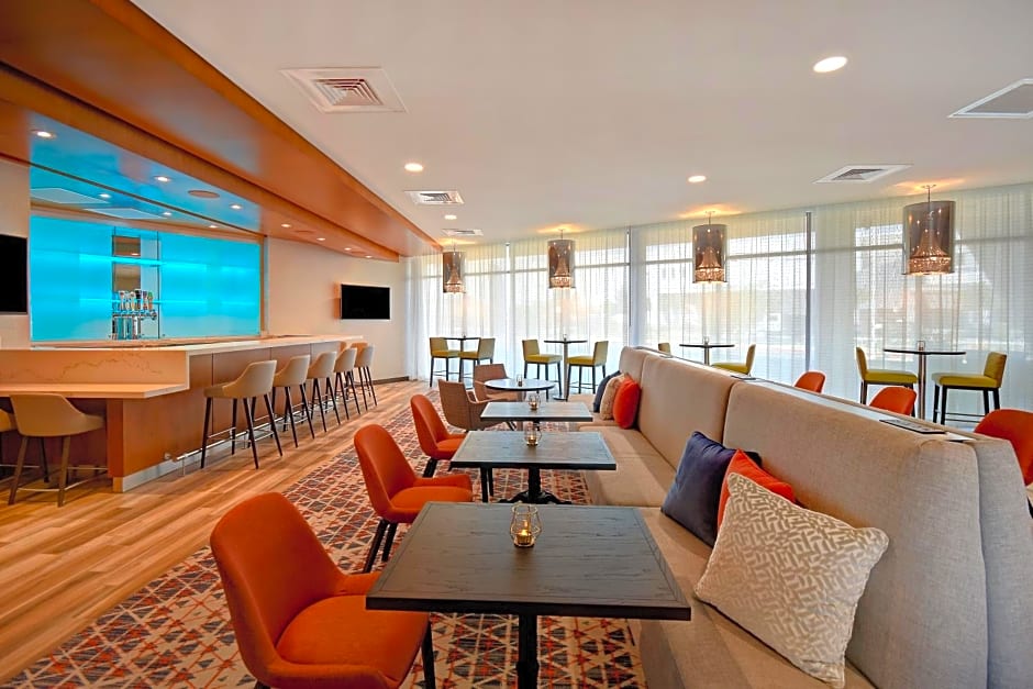 Hampton Inn & Suites Las Vegas Convention Center - No Resort Fee