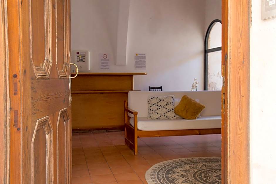 Grupoandria El Claustre de Ciutadella - HOSPEDERIA