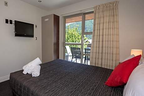 Basic Double Room