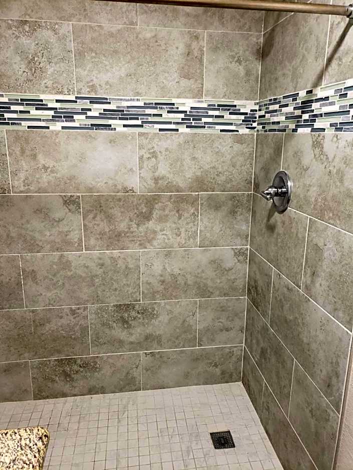 Classic Inn and Suites
