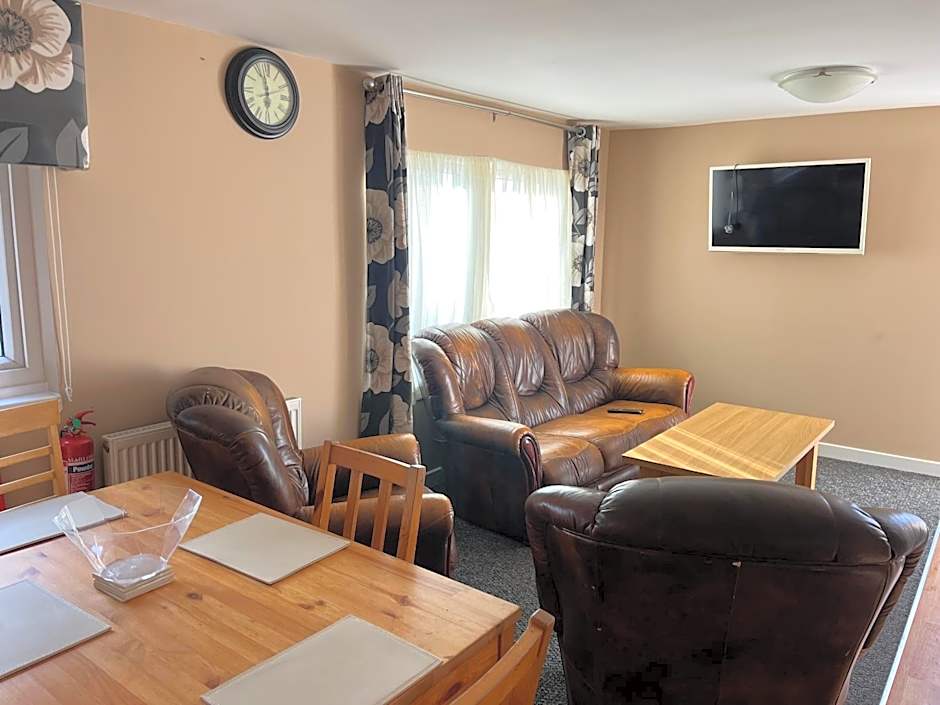 Red Deer Village Holiday Park - 3 Bedroom, Self-Catering Chalet