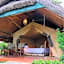 Sweetwaters Serena Camp