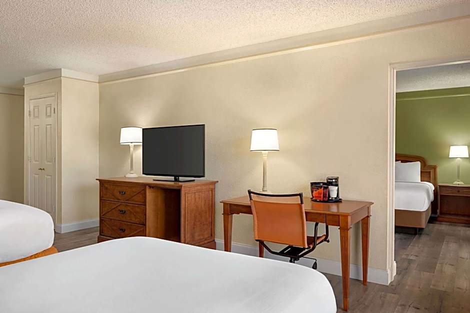Baymont by Wyndham Daytona Beach/Intl Speedway