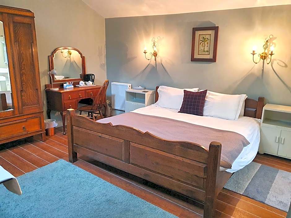 Holmwood House Guest Accommodation