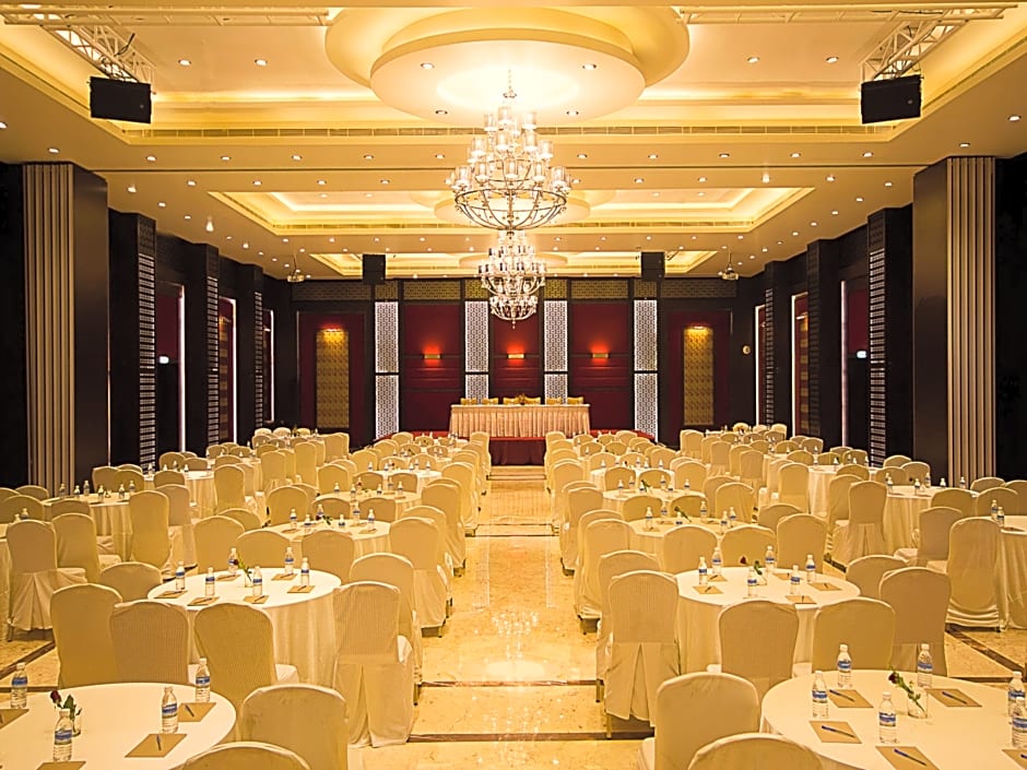 Anandha Inn Convention Centre and Suites