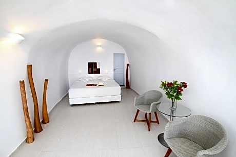Special Offer - Cave Double Room with Caldera View