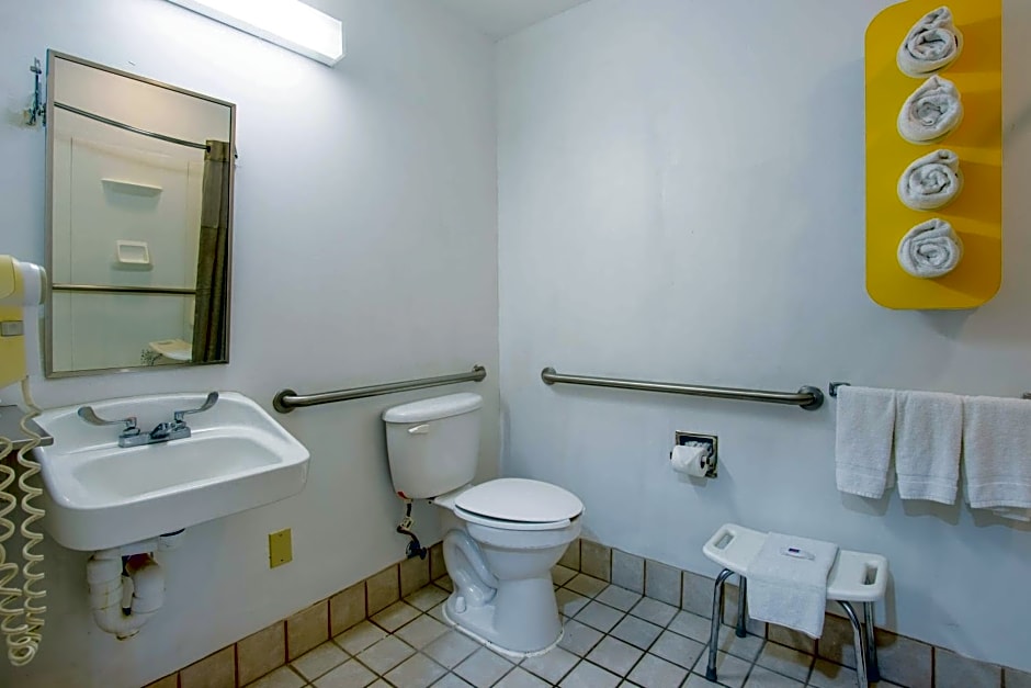 Motel 6-El Paso, TX - Southeast