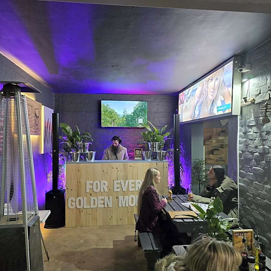 Pili Pili Beach Cabanas