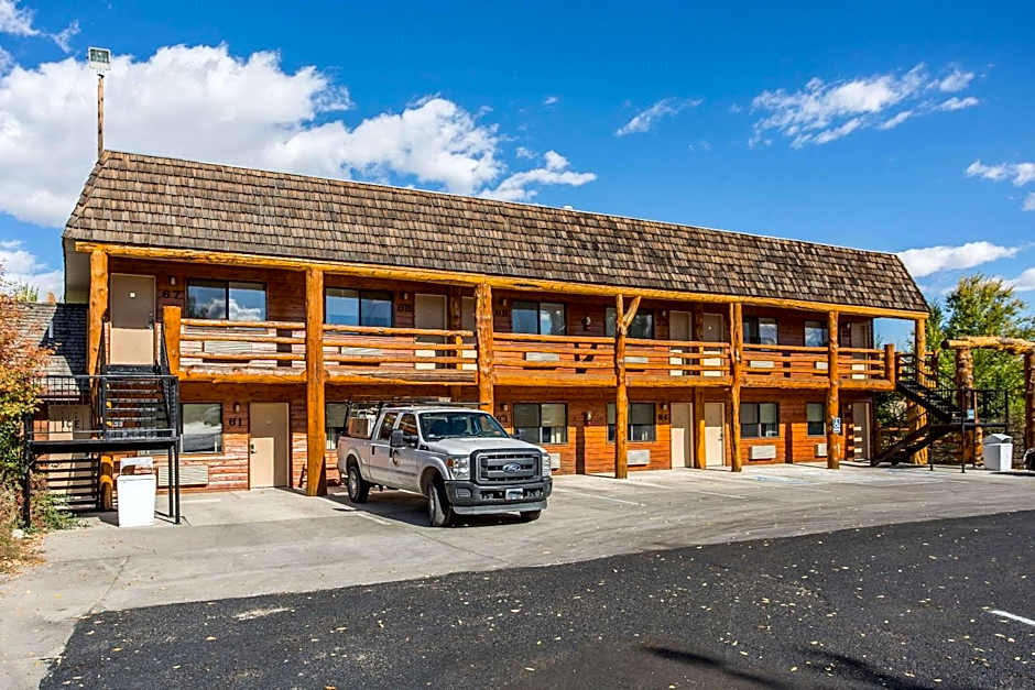 Rodeway Inn Pronghorn Lodge