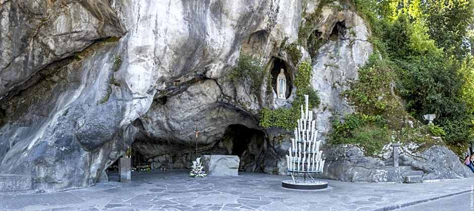 Helgon Hotel - Lourdes Pyrénées