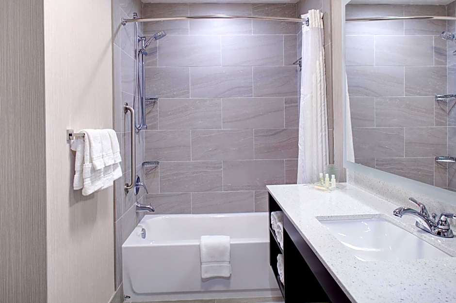 Holiday Inn Windsor - Wine Country By IHG