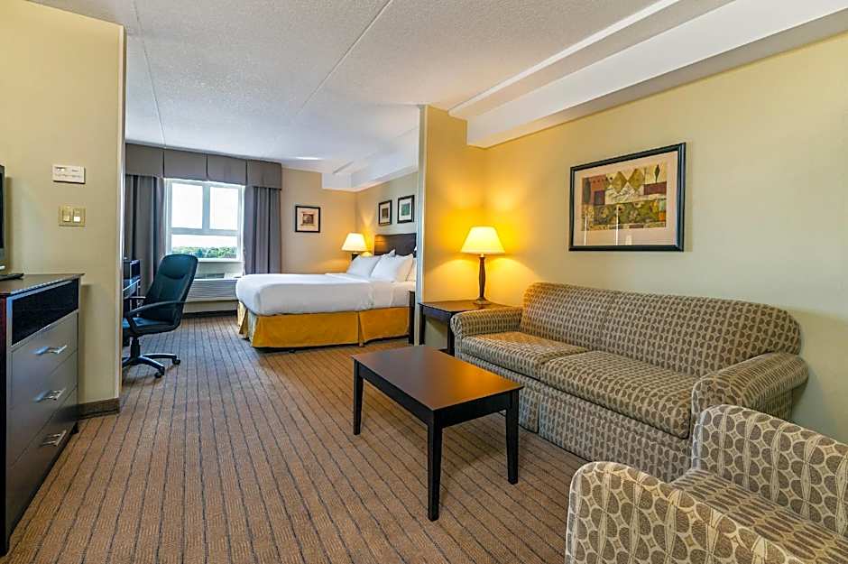 Comfort Inn & Suites