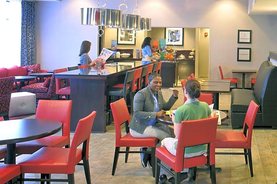 Hampton Inn Birmingham/Leeds