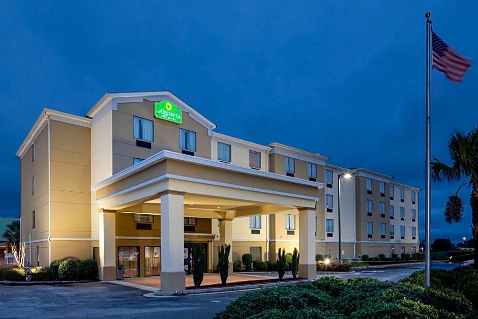 La Quinta Inn & Suites by Wyndham Warner Robins - Robins Afb