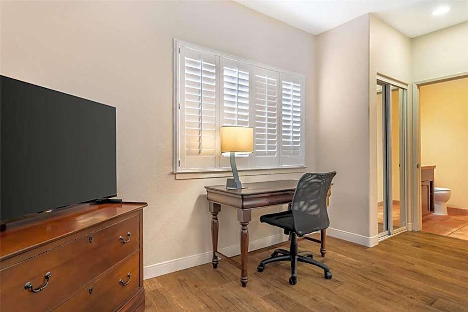 Best Western Rose Garden Inn