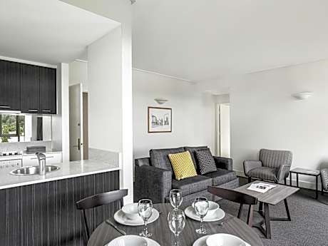 One-Bedroom Room