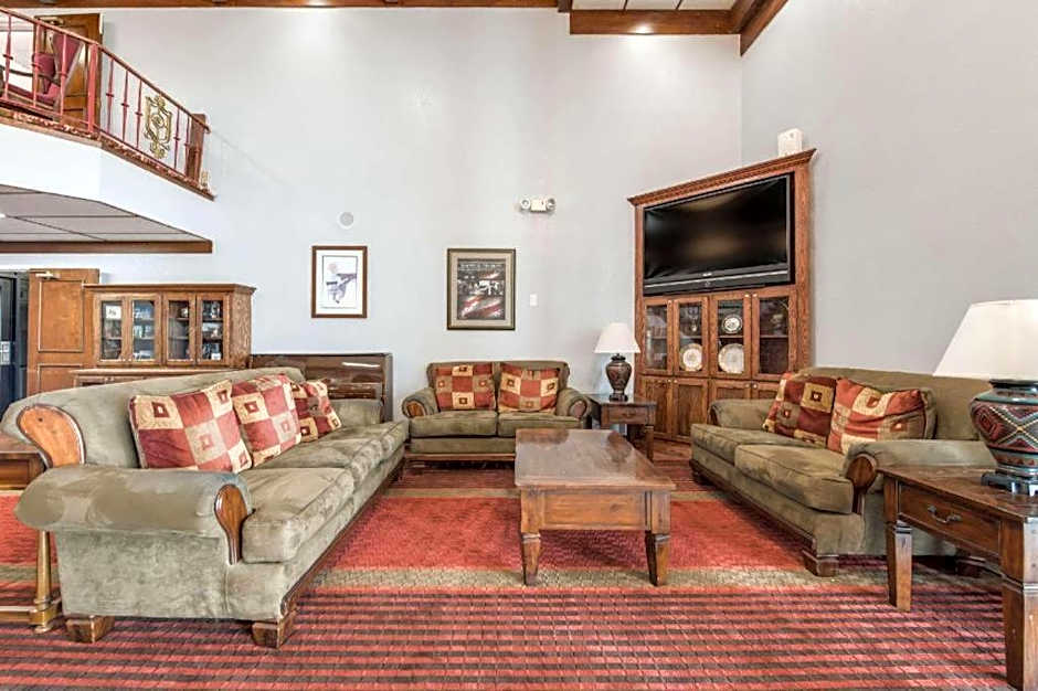 Econo Lodge Truman Inn