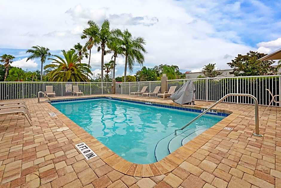 Best Western Edgewater Inn