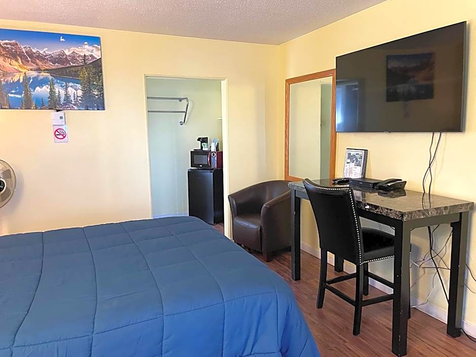 Port-O-Call Inn
