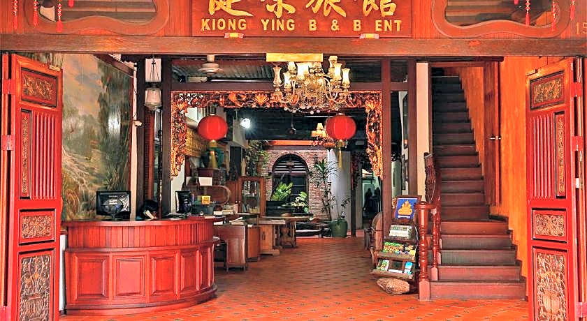 Kuching Waterfront Lodge