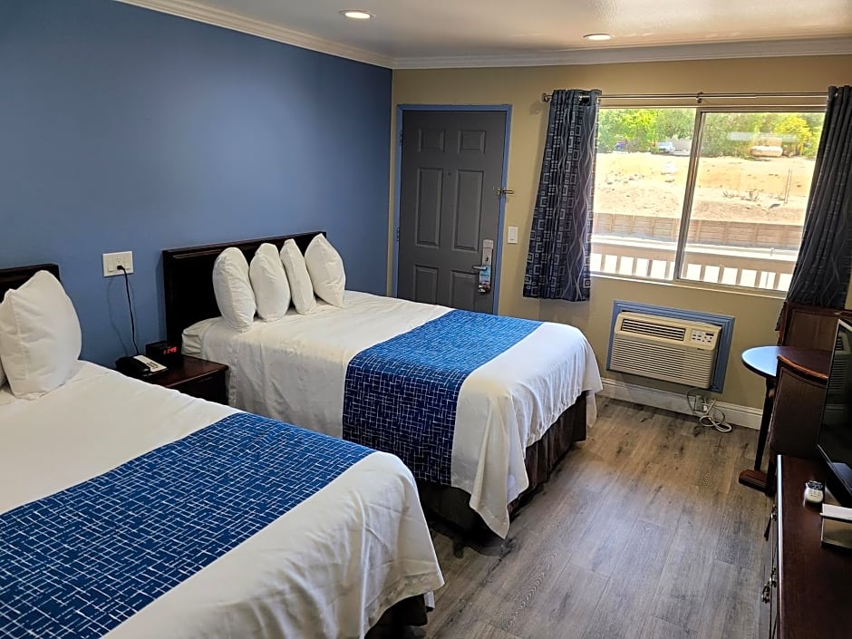 Travelodge by Wyndham Clearlake