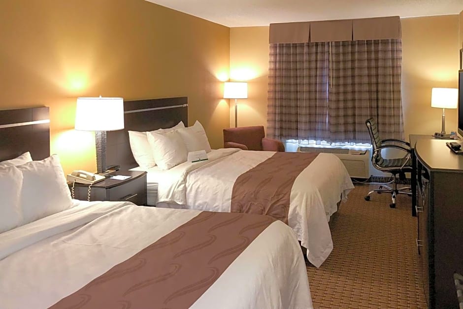 Quality Inn & Suites Sun Prairie