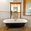 Le Mas des Cerisiers JACUZZI et SAUNA inclus pour tous les logements